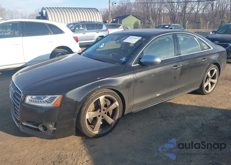 2015 Audi S8 4.0T из США, поврежденный, VIN WAUK2AFD3FN019900